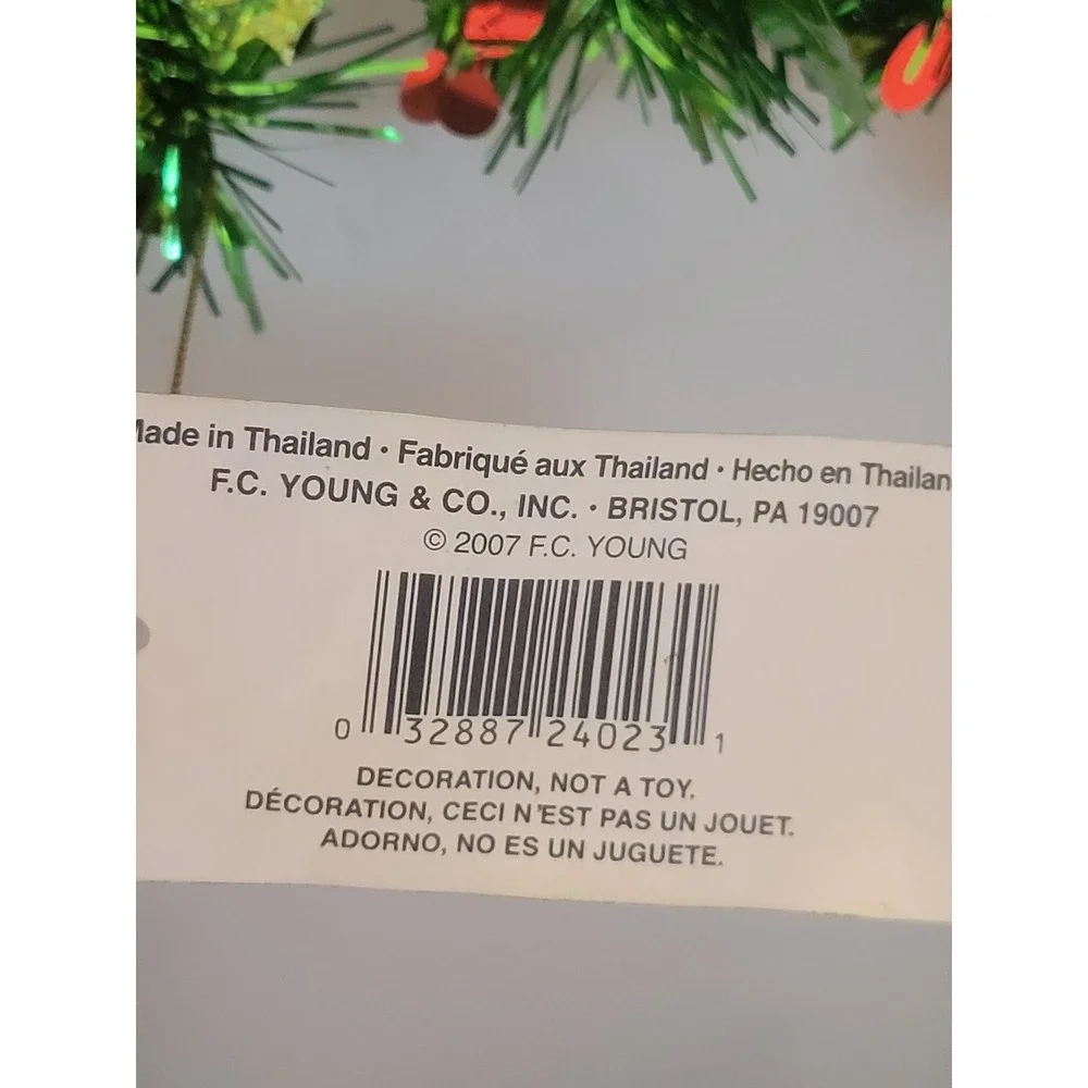 F.C. Young Christmas Holly Wreath 20